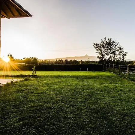 The Landing Nanyuki - One Bedroom Guest House Exterior photo